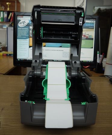 Легкая загрузка — горизонтальное открытие принтера