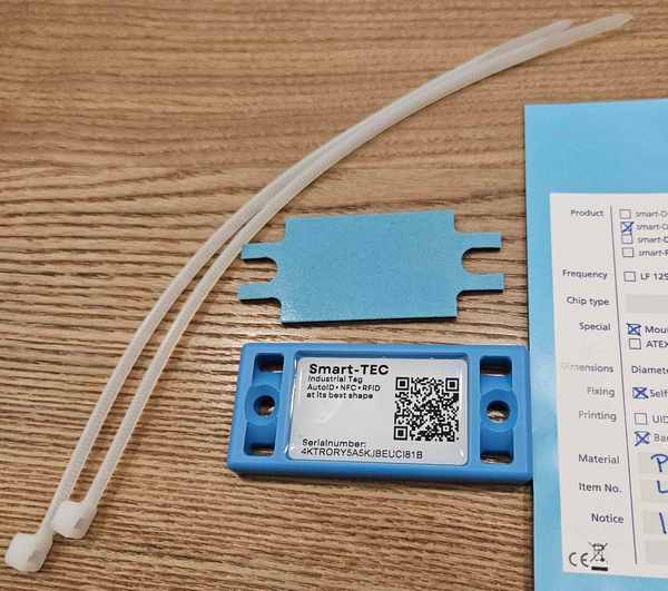 ��������� RFID-����� ��� ������������� ������������ � ������������� ��������. ����� �������������� ��� ������������������ ��������������, �����, ���������������� � ������� � �������� ���������� �� ������� ����� Data Matrix ��� QR-���.